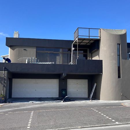 Penguins Cove Coastal Sanctuary Studio Apartment-Bloubergstrand Cape Town Exterior photo