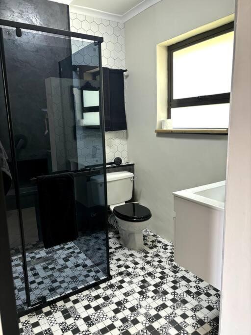 Penguins Cove Coastal Sanctuary Studio Apartment-Bloubergstrand Cape Town Exterior photo