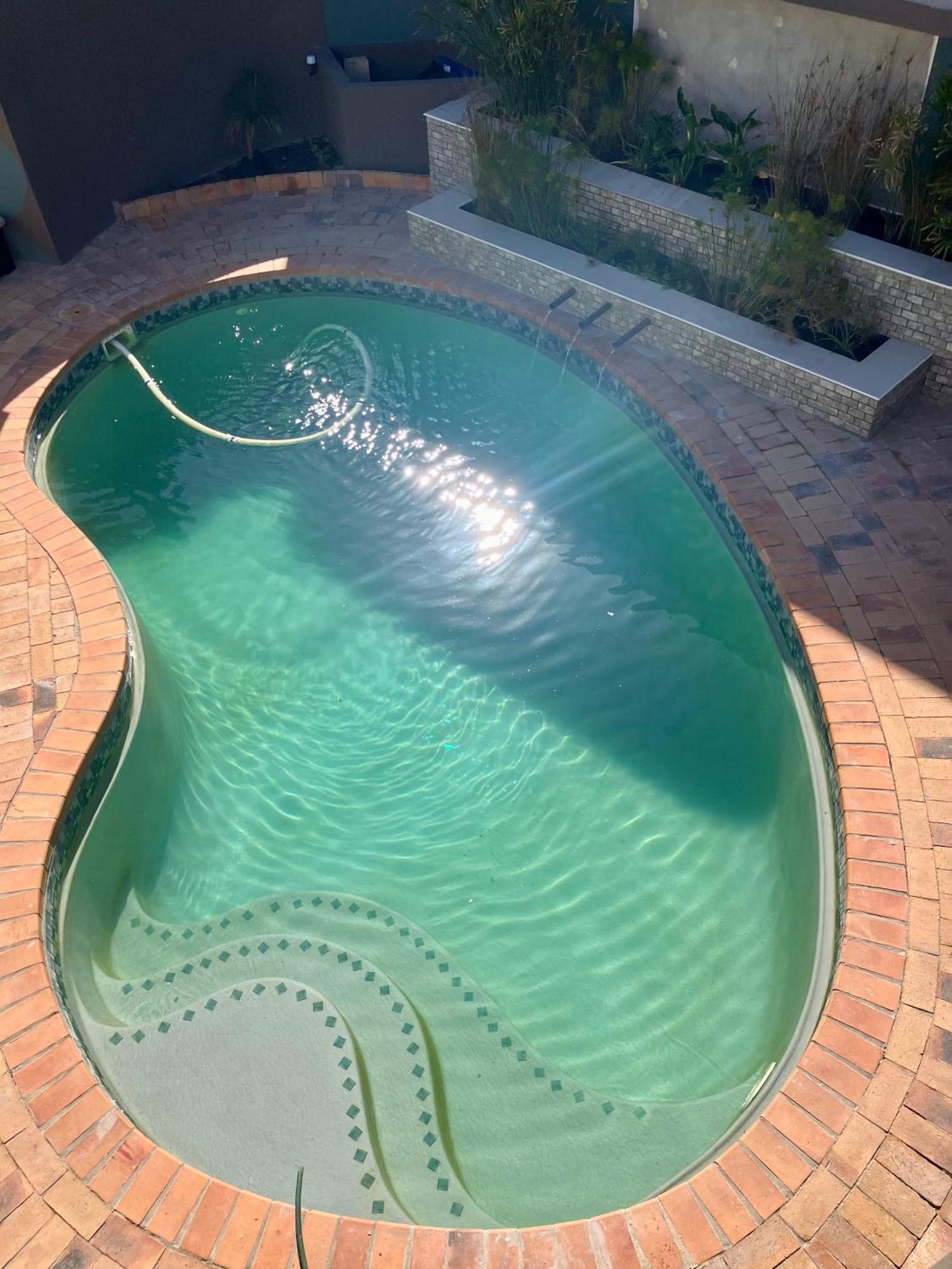 Penguins Cove Coastal Sanctuary Studio Apartment-Bloubergstrand Cape Town Exterior photo